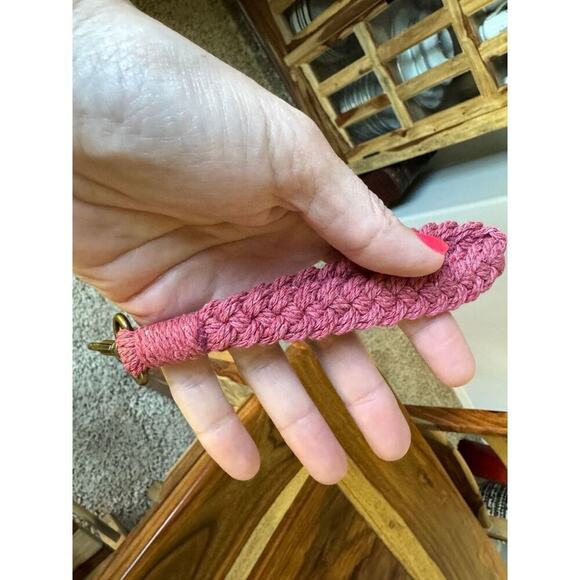 Pink Wristlet Purse Strap Macrame Pink Bag Charm Keychain Accessory NEW - Picture 3 of 4